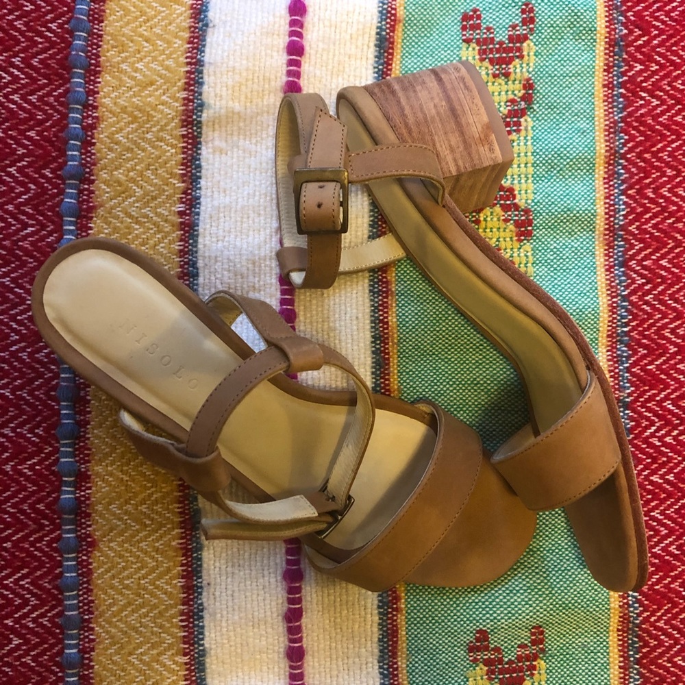 BRAND NEW Nisolo block heel sandals - sand
